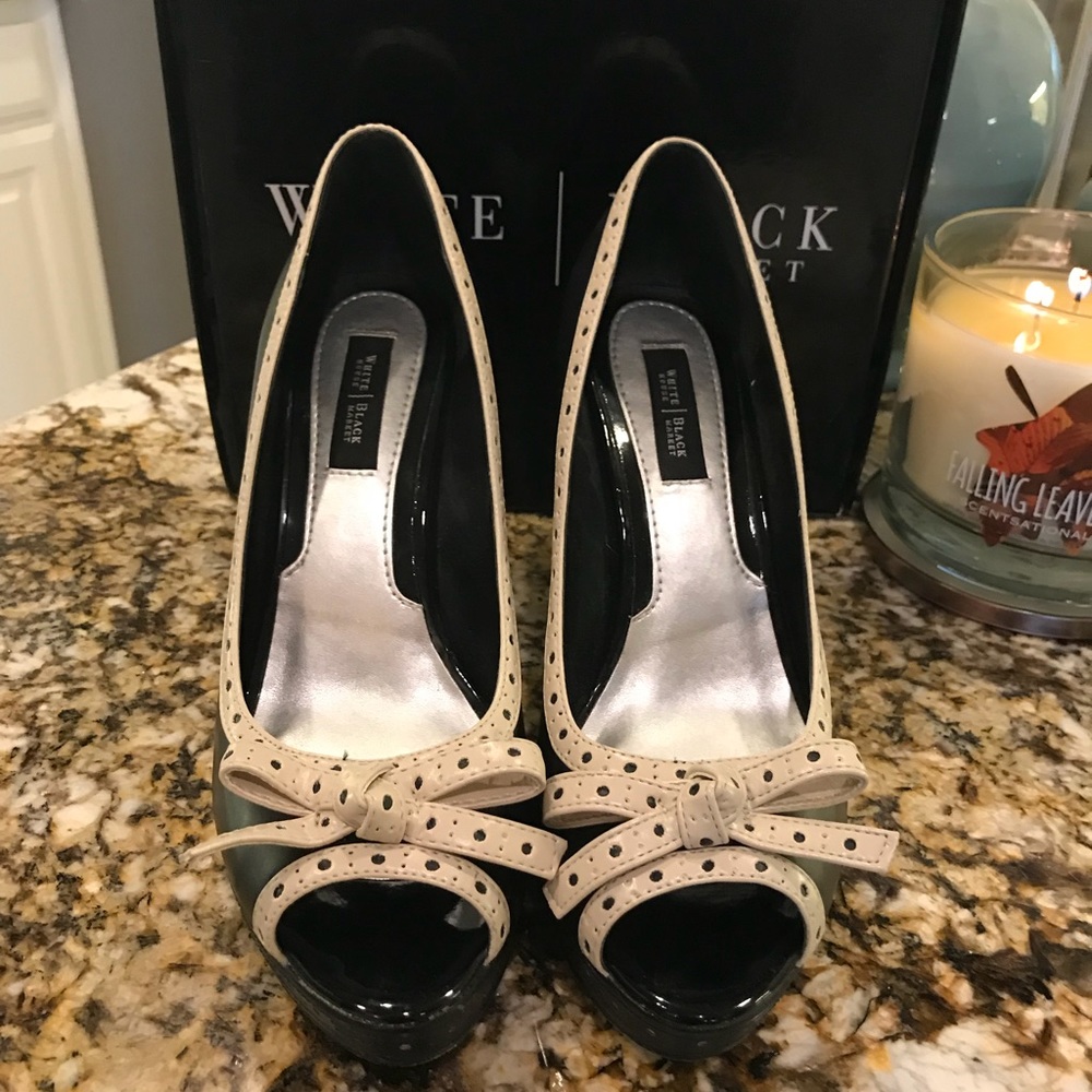 White House Black Market Pumps